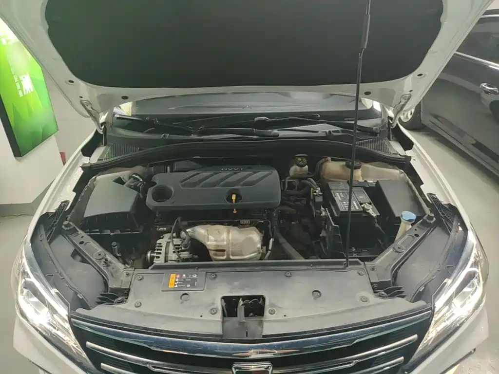 Roewe i5 — миниатюра 20