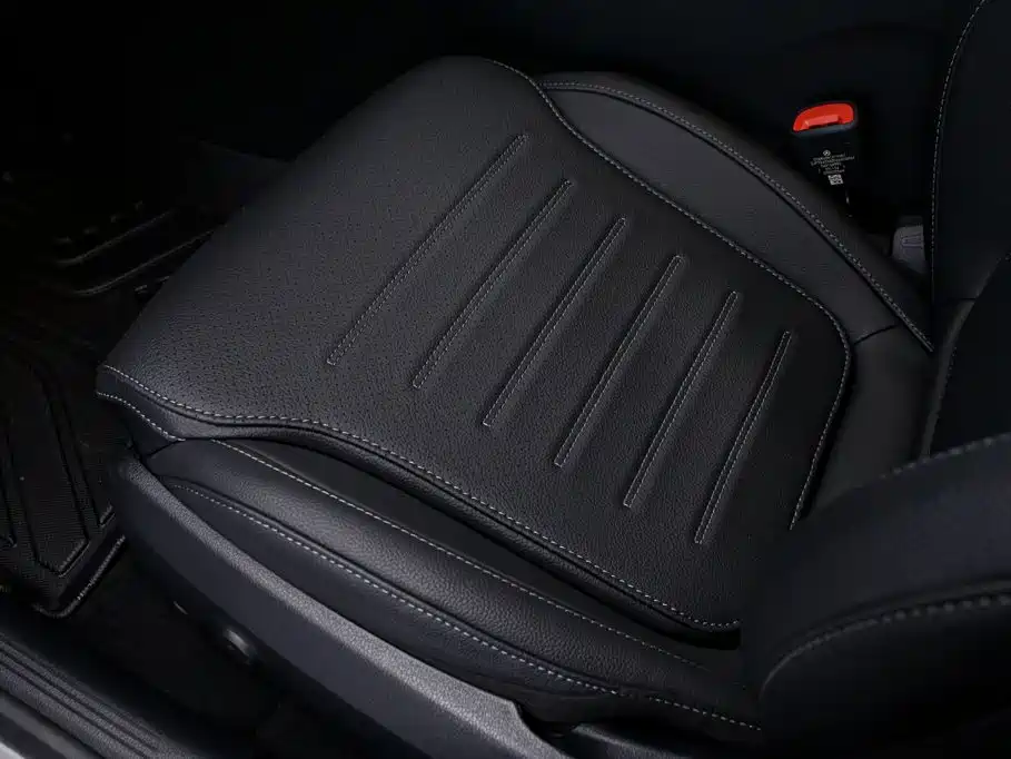 Mercedes-Benz C-Class — миниатюра 15
