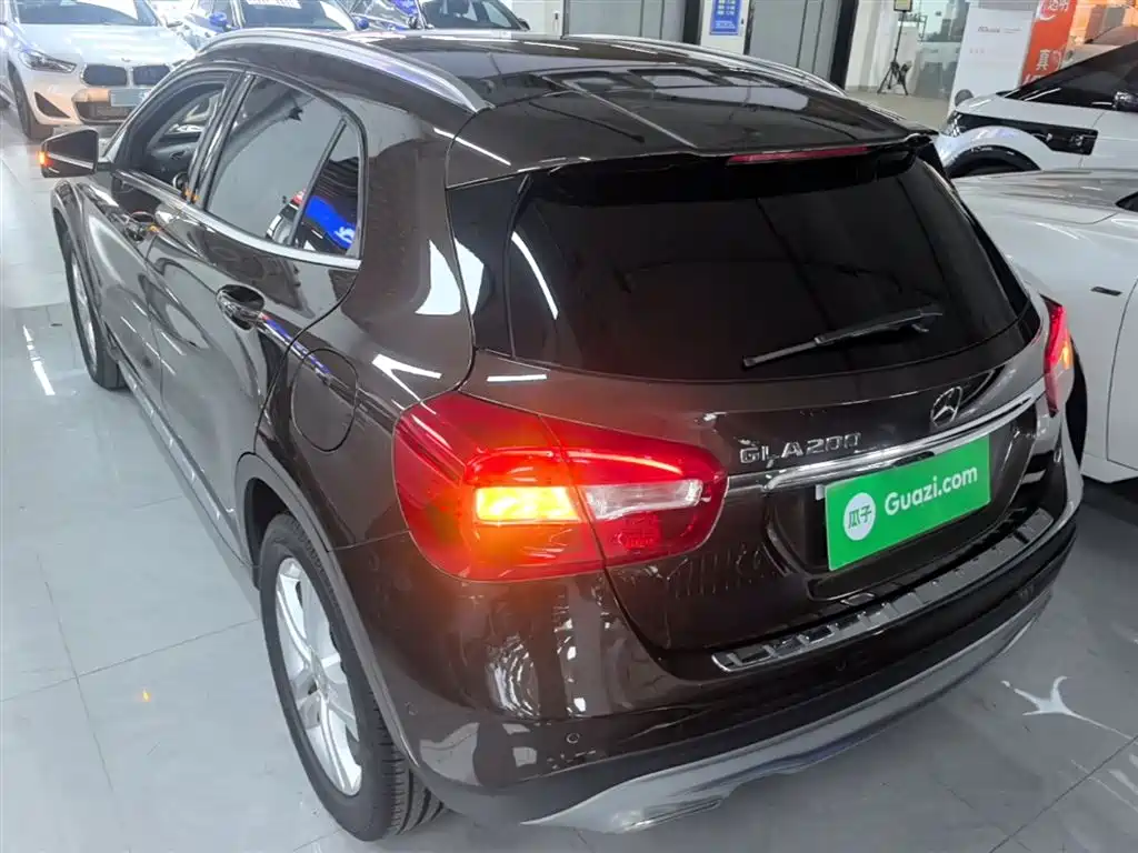 Mercedes-Benz GLA 2016 GLA 200 Fashion