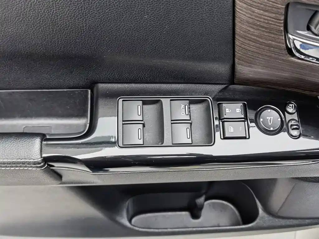 Honda Odyssey — миниатюра 9
