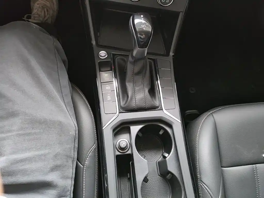 Volkswagen Passat — миниатюра 14