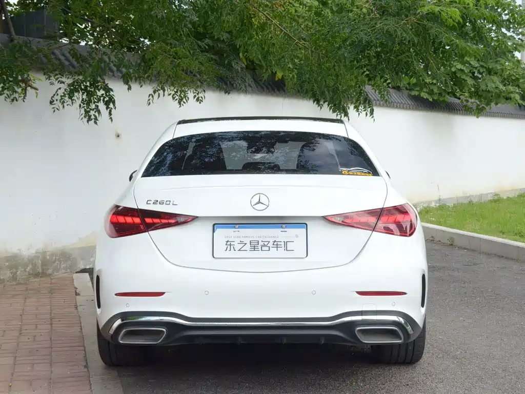 Mercedes-Benz C-Class — миниатюра 12
