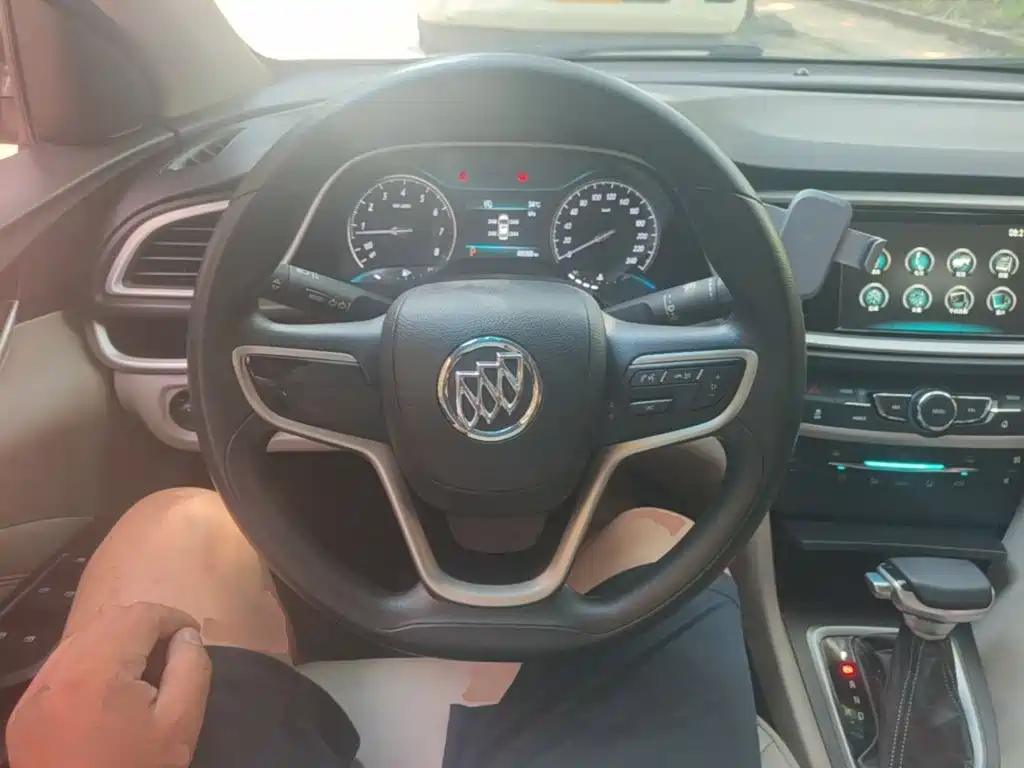 Buick Excelle — миниатюра 11