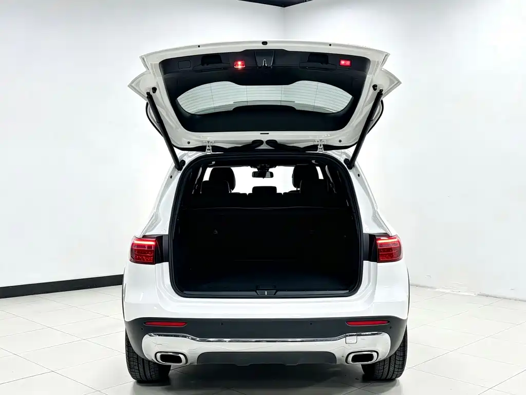 Mercedes-Benz GLB — миниатюра 7