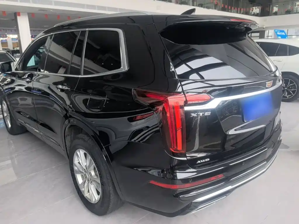 Cadillac XT6 — миниатюра 5