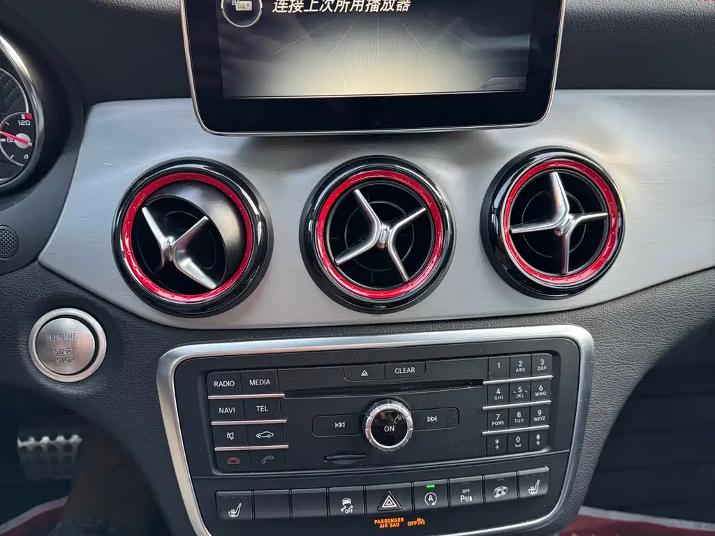 MERCEDES-BENZ GLA AMG