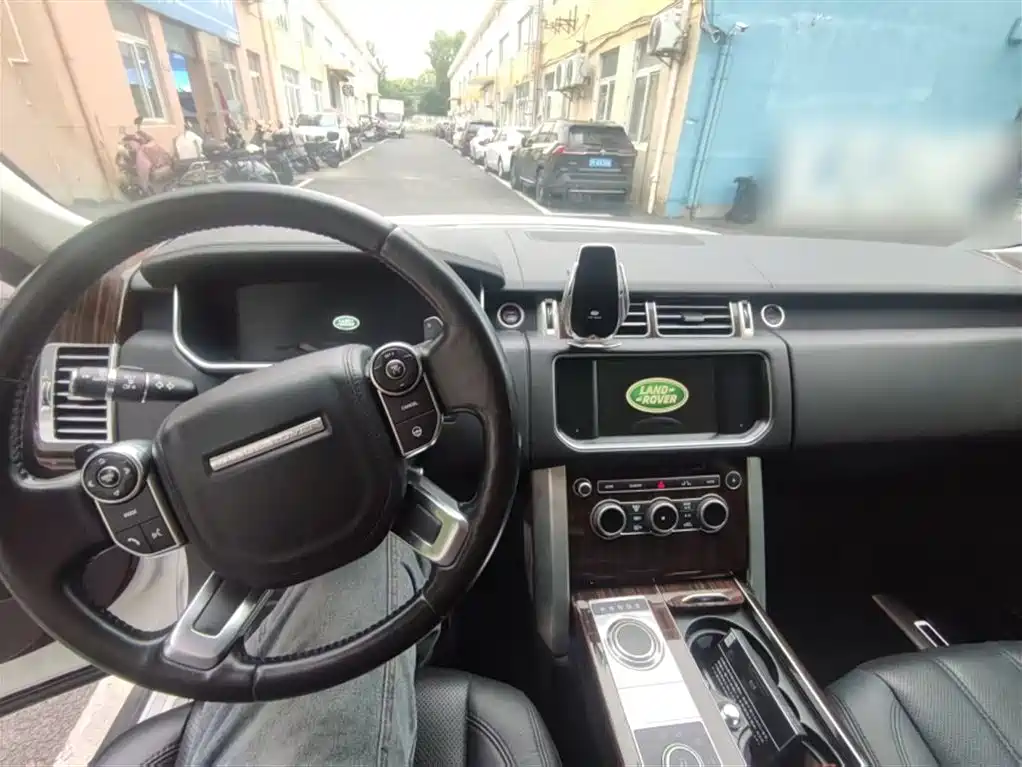 Land Rover Range Rover 2016 3.0 SC V6 Vogue SE Long Wheelbase