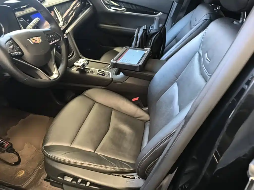 Cadillac XT6 — миниатюра 15