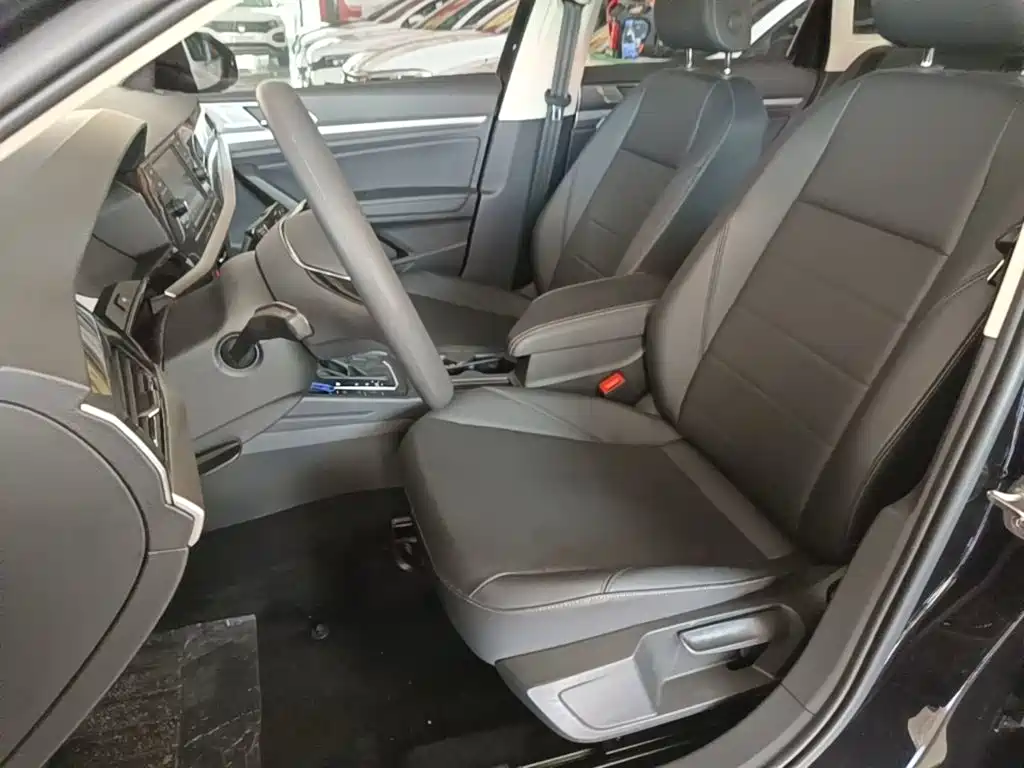 Volkswagen Lavida — миниатюра 15
