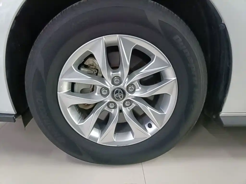Toyota Granvia — миниатюра 23
