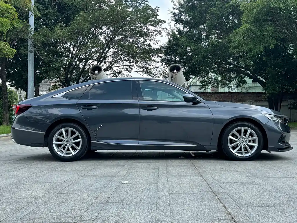 Honda Accord — миниатюра 24