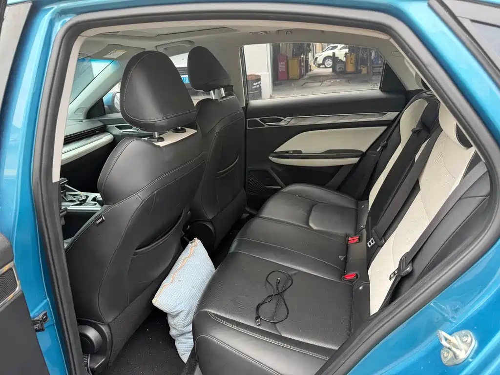 Geely Emgrand L — миниатюра 8