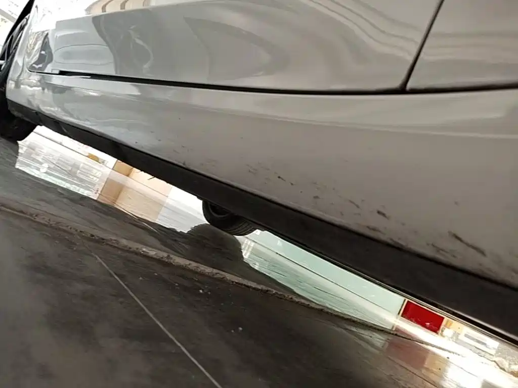 Tesla Model 3 — миниатюра 21