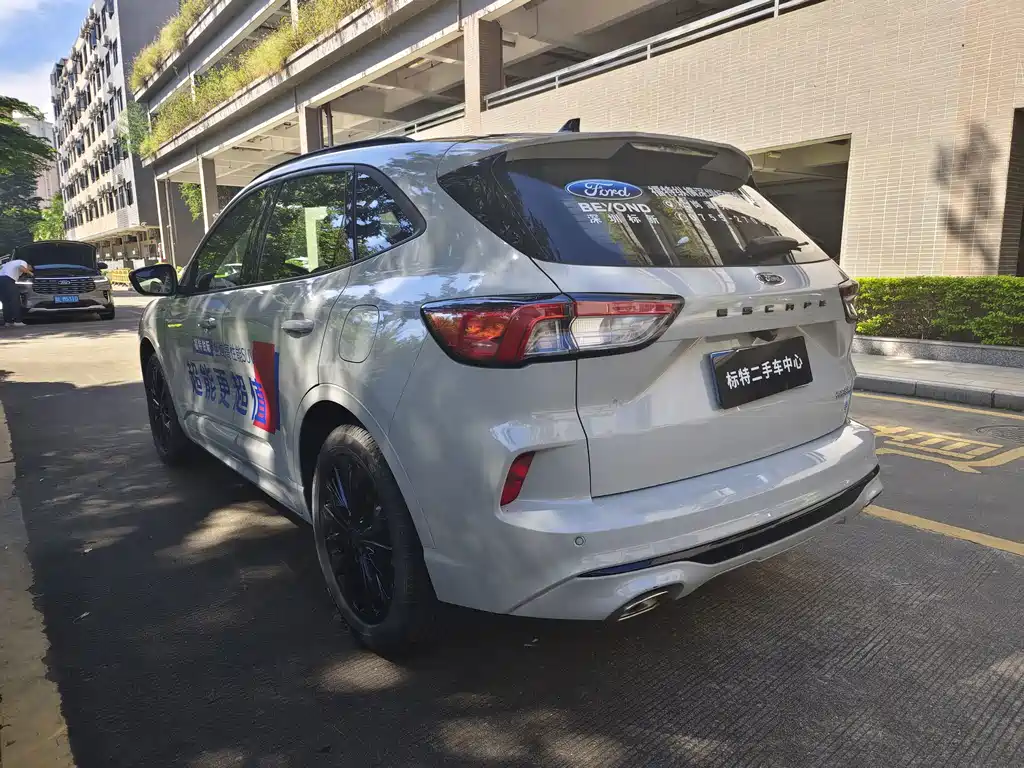 Ford Escape — миниатюра 8