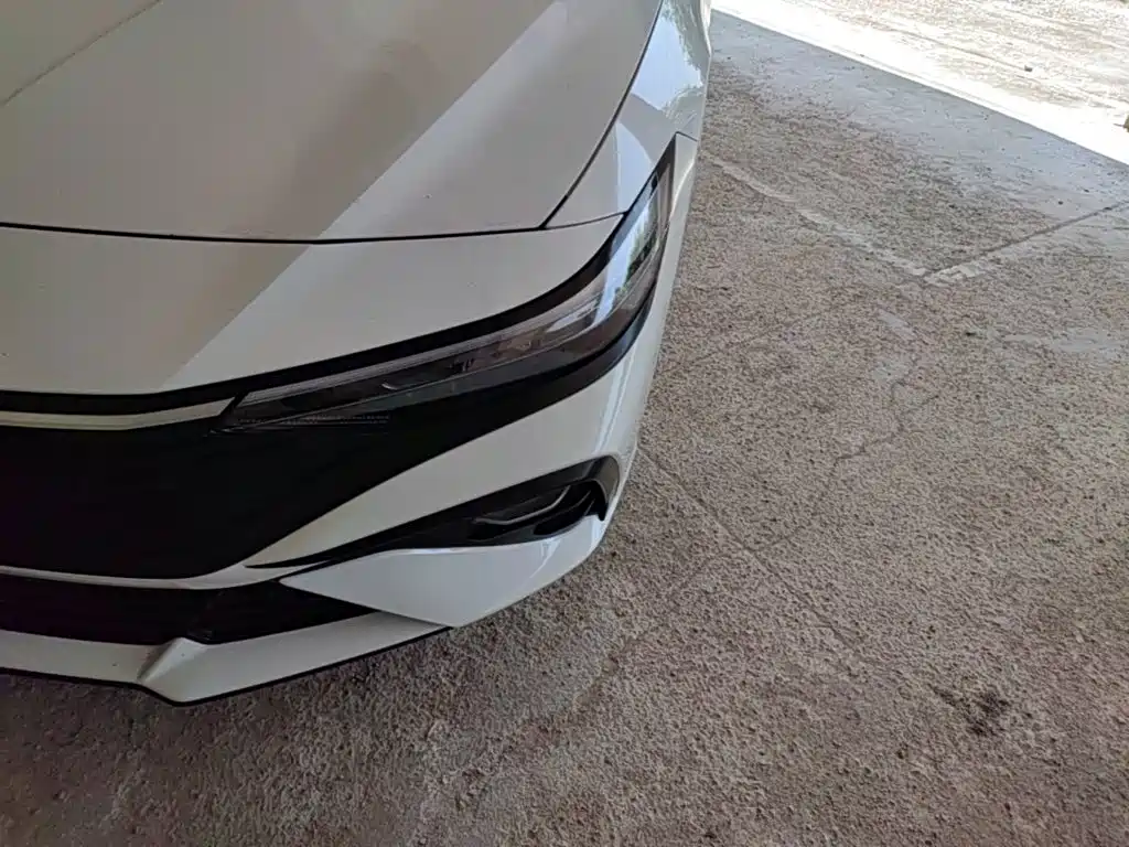 Hyundai Elantra — миниатюра 24