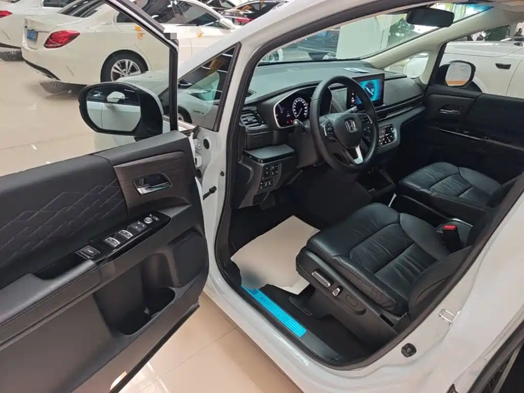 Honda Elysion — миниатюра 16