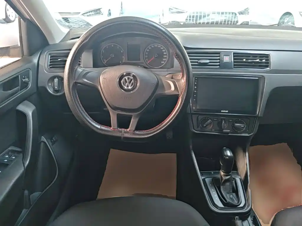 Volkswagen Santana — миниатюра 11