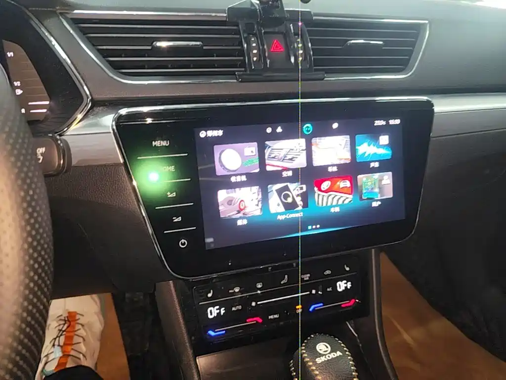 Skoda Superb — миниатюра 13