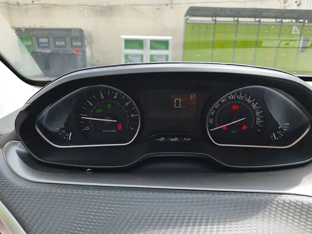 Peugeot 2008 — миниатюра 4