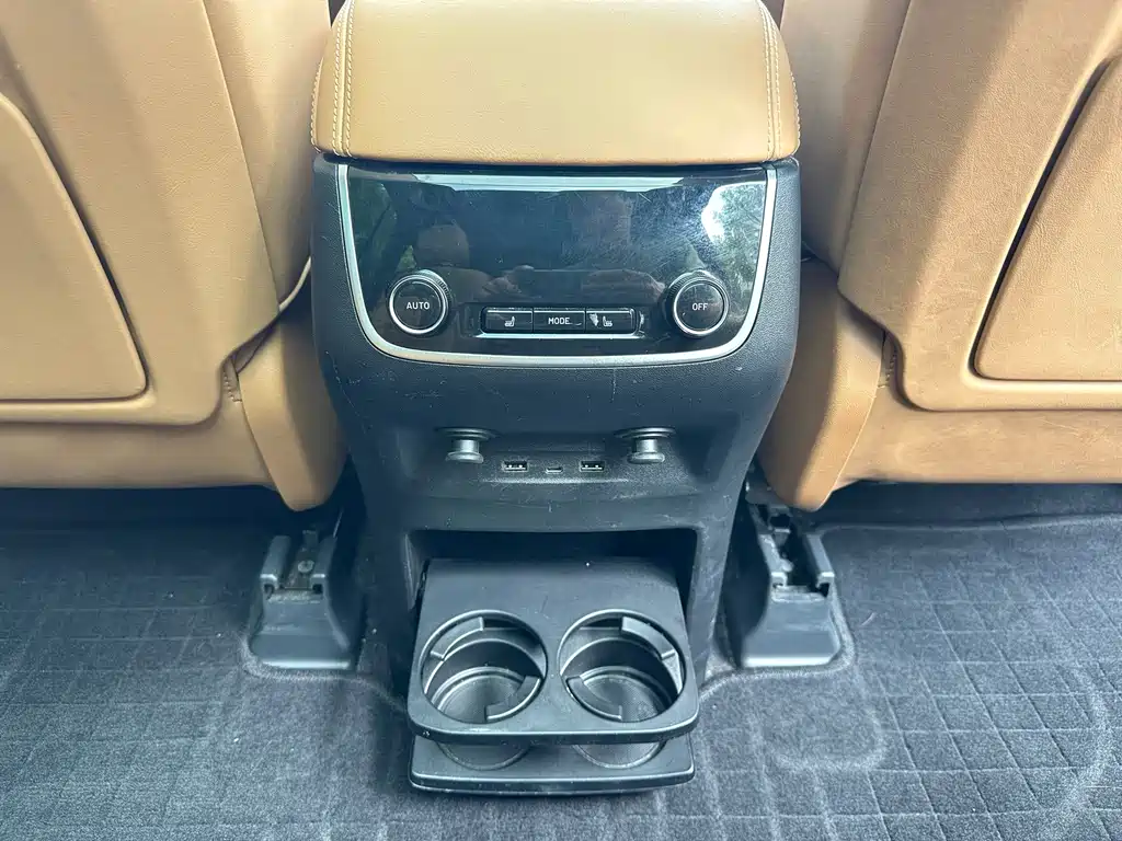 Li Auto Li ONE — миниатюра 16