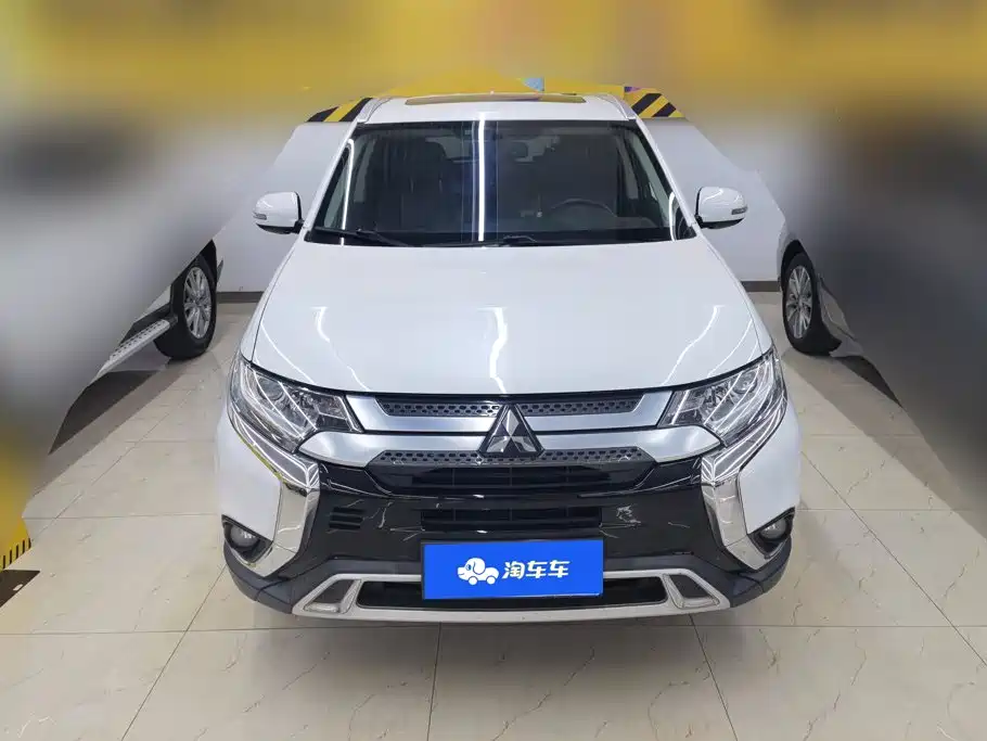 Mitsubishi Outlander — миниатюра 2