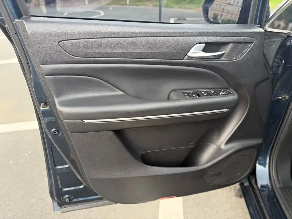 GAC Motor Trumpchi M6 — миниатюра 9