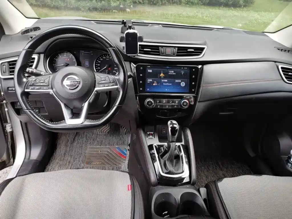 Nissan Qashqai — миниатюра 16