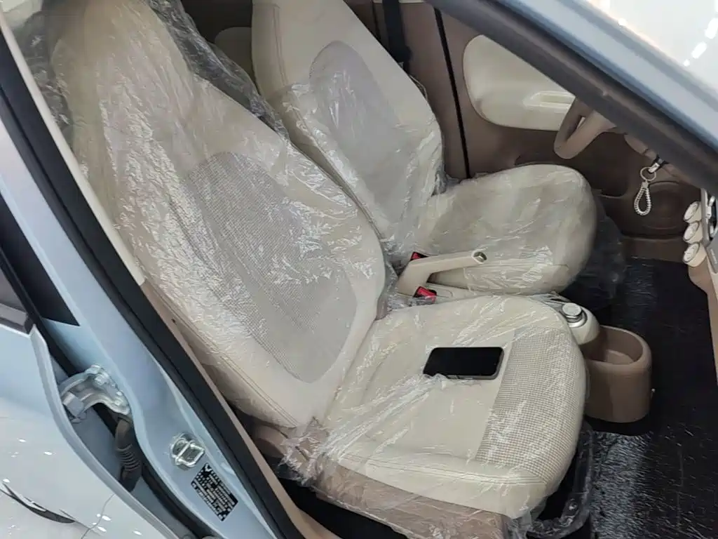 Wuling MINIEV — миниатюра 25