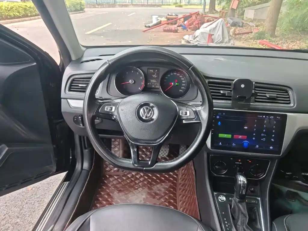 Volkswagen Lavida — миниатюра 11