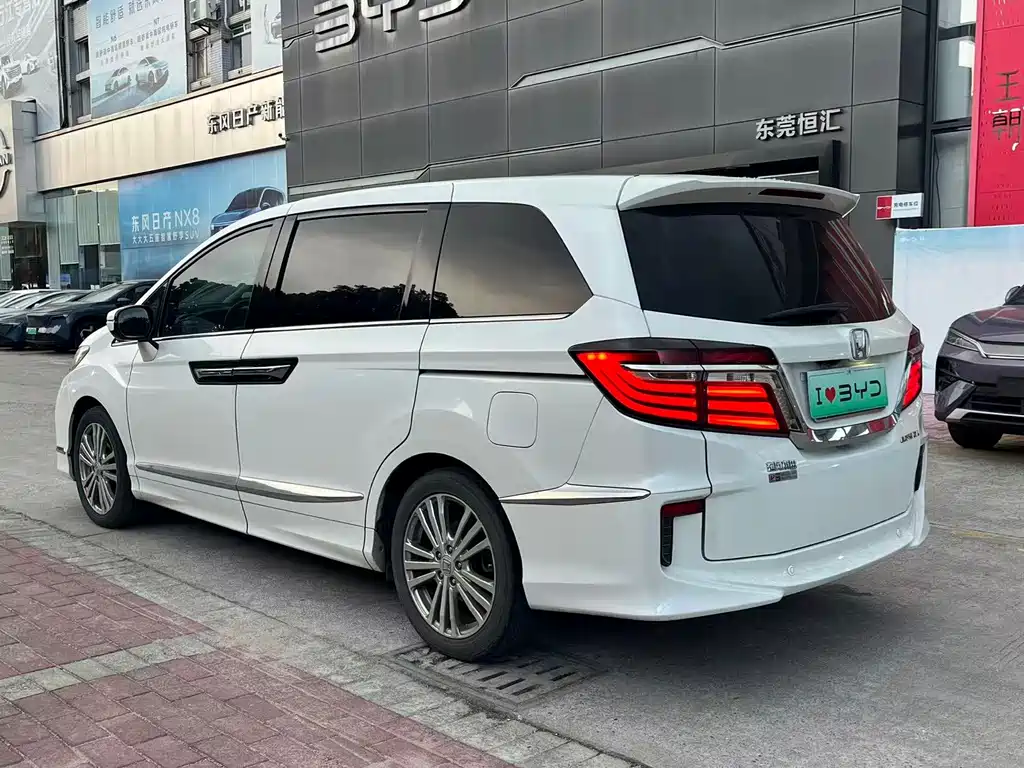 Honda Elysion — миниатюра 4