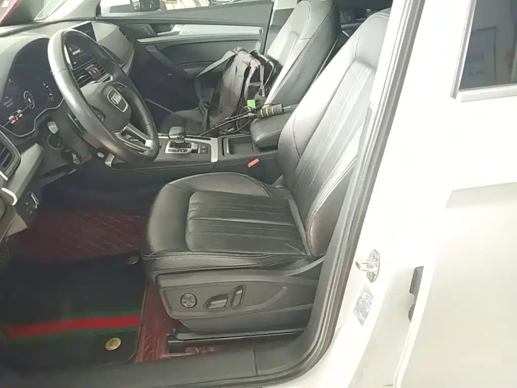 Audi Q5L — миниатюра 15