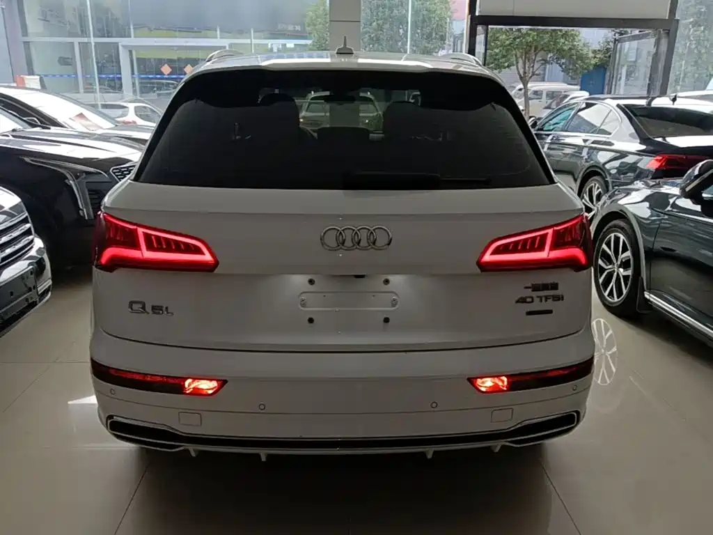 Audi Q5L — миниатюра 6