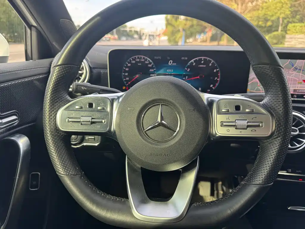 Mercedes-Benz A-Class — миниатюра 13