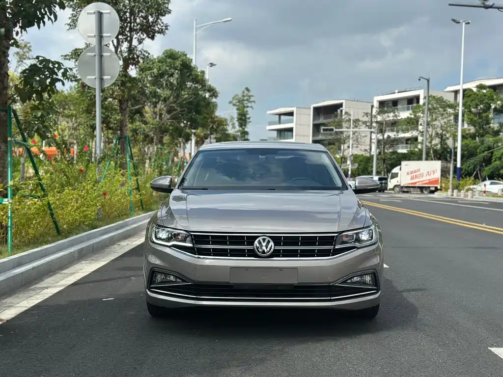 Volkswagen Bora — миниатюра 2