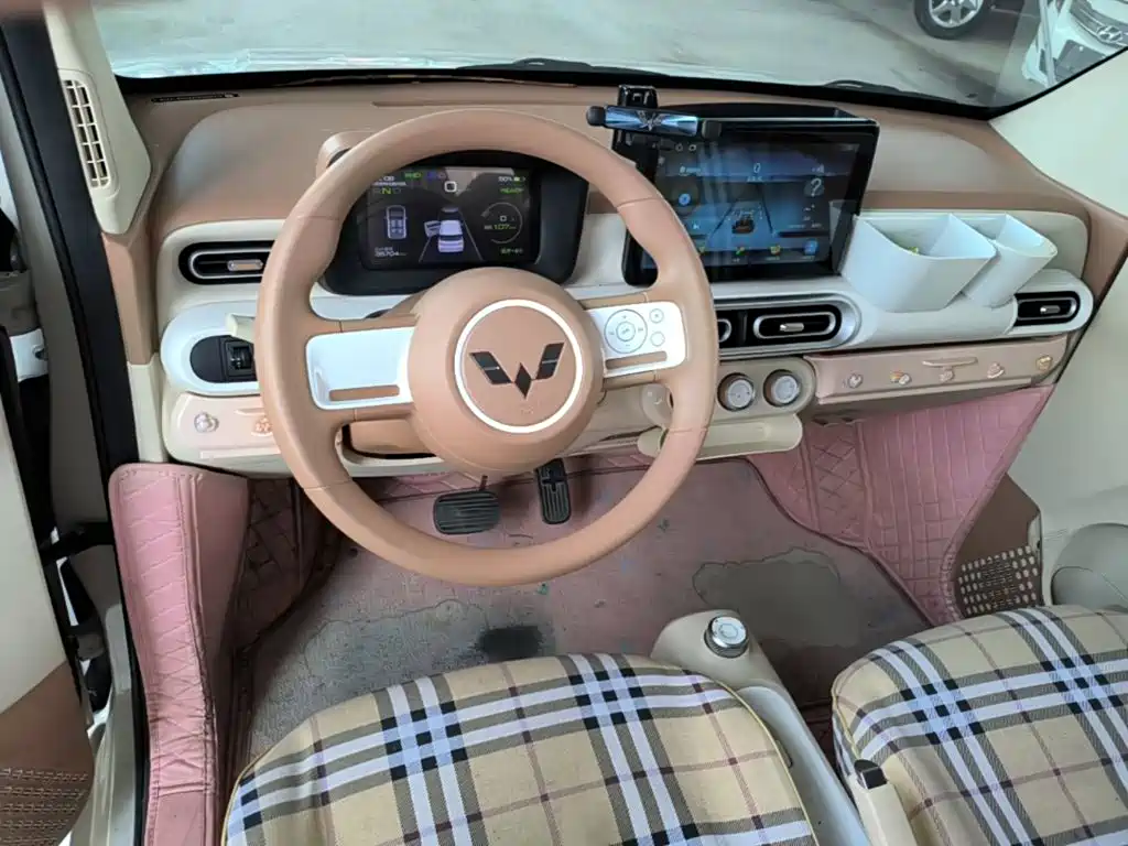 Wuling MINIEV — миниатюра 10