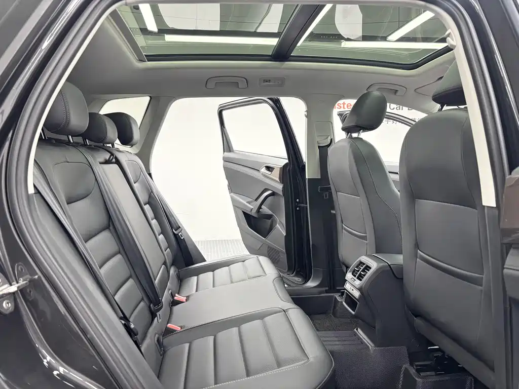 Volkswagen Tharu — миниатюра 8