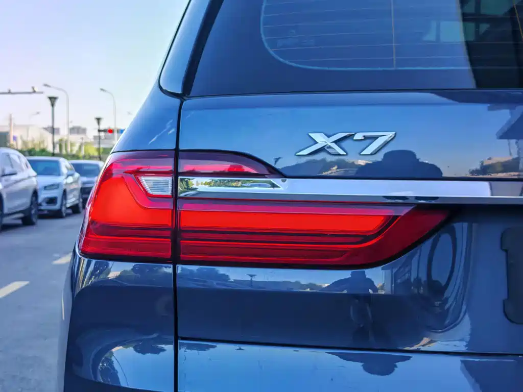 BMW X7 — миниатюра 9