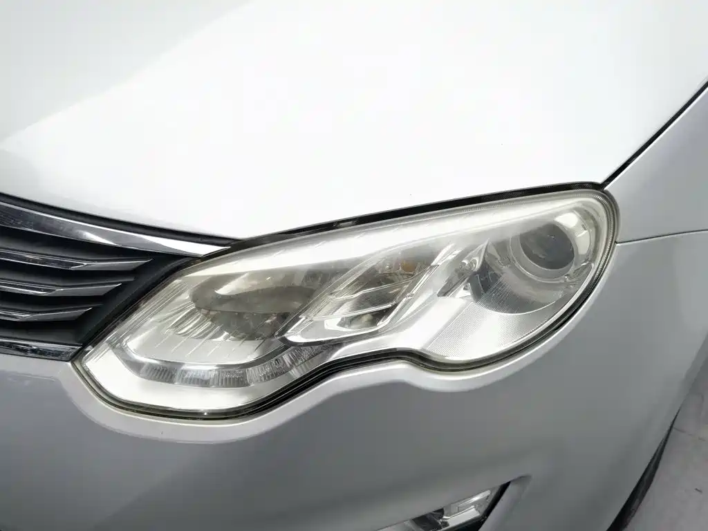 Roewe 550 — миниатюра 7