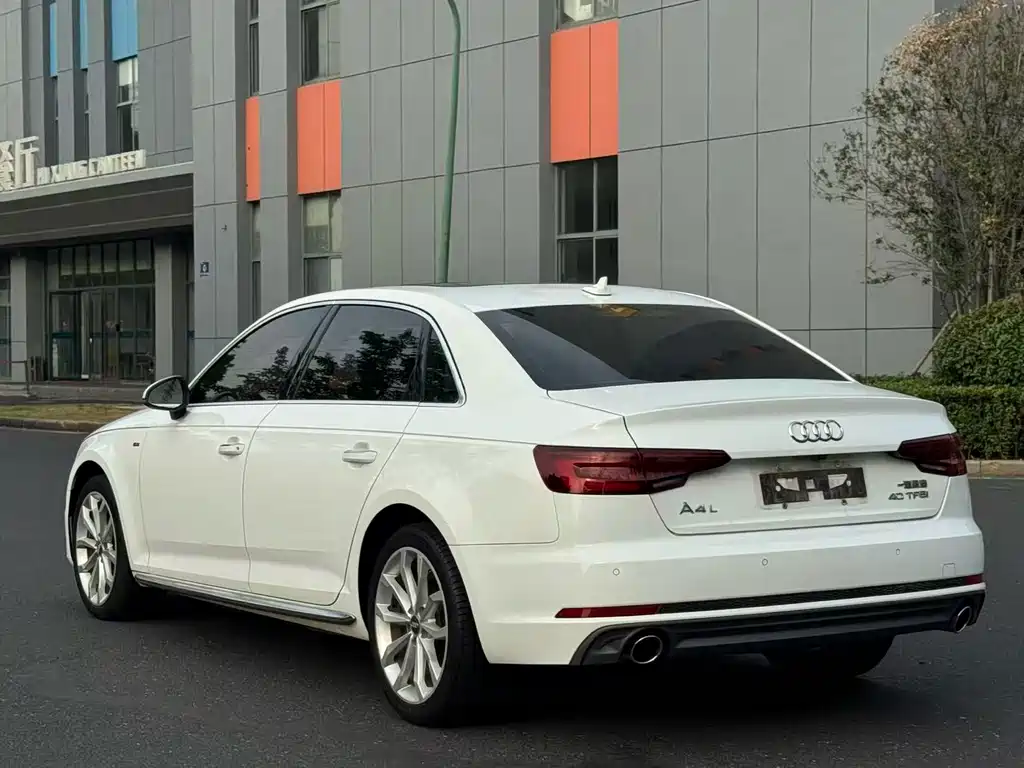 Audi A4L — миниатюра 4