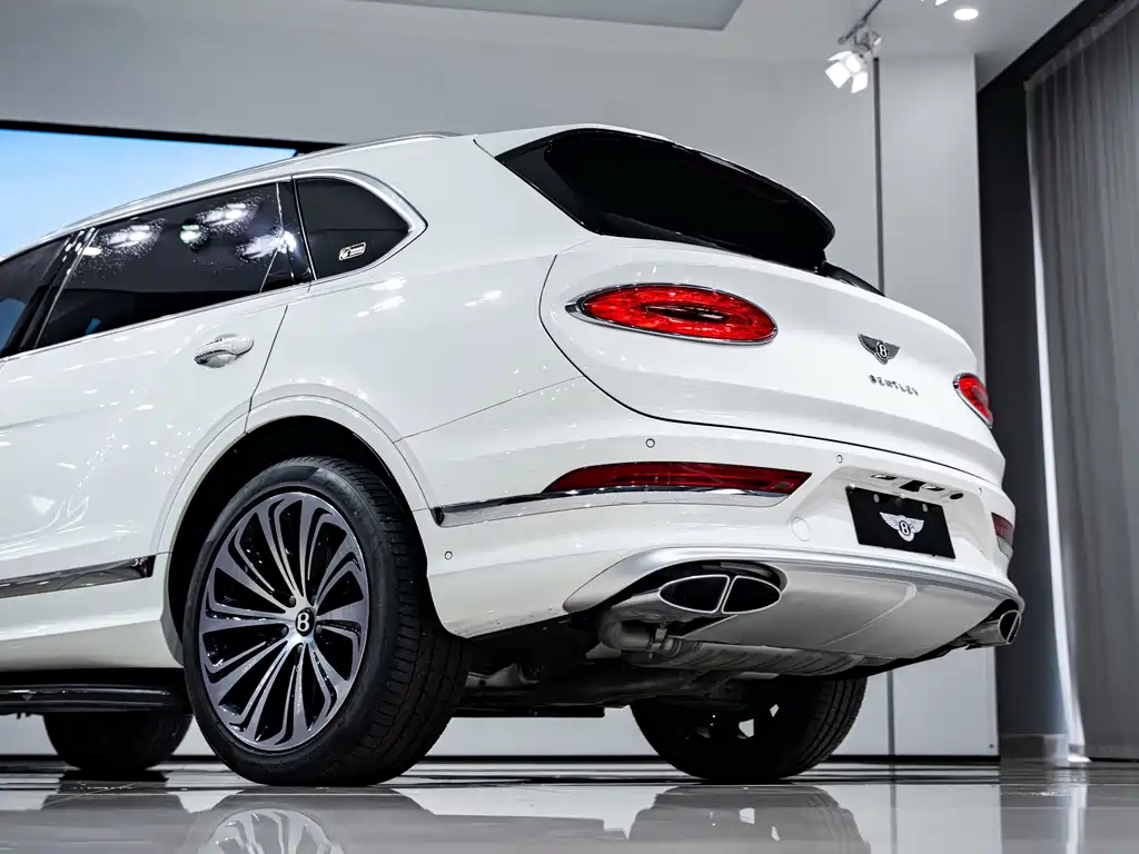 Bentley Bentayga — миниатюра 6