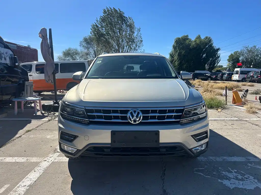 Volkswagen Tiguan L — миниатюра 2