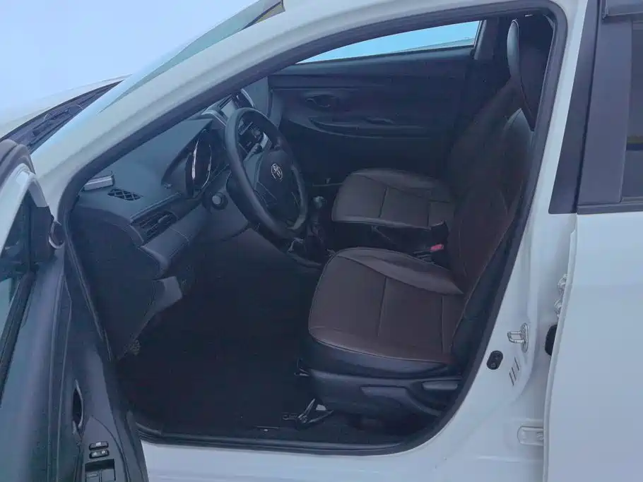 Toyota Vios — миниатюра 9