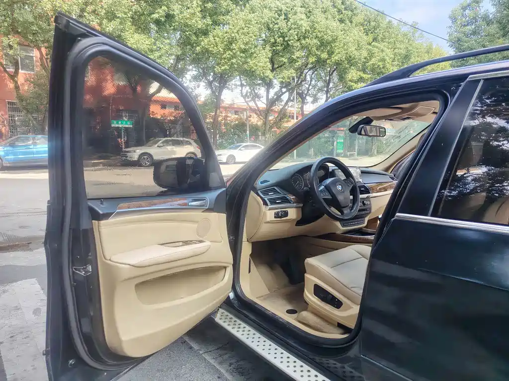 BMW X5 (Import) — миниатюра 8