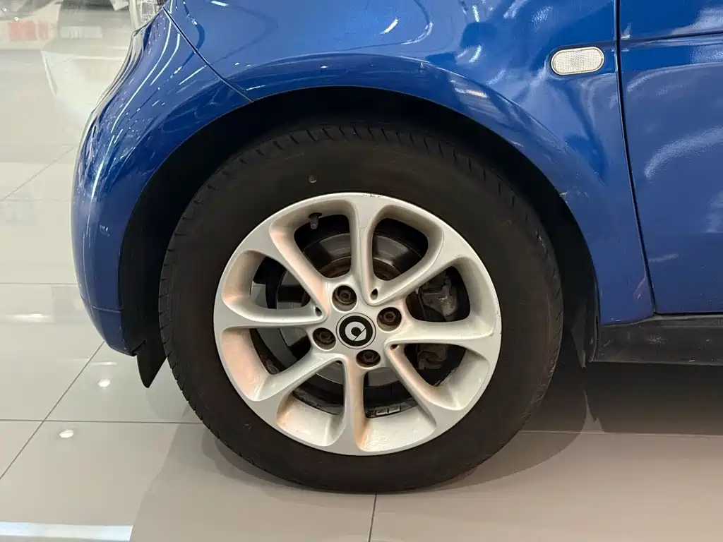 smart Smart Fortwo — миниатюра 5