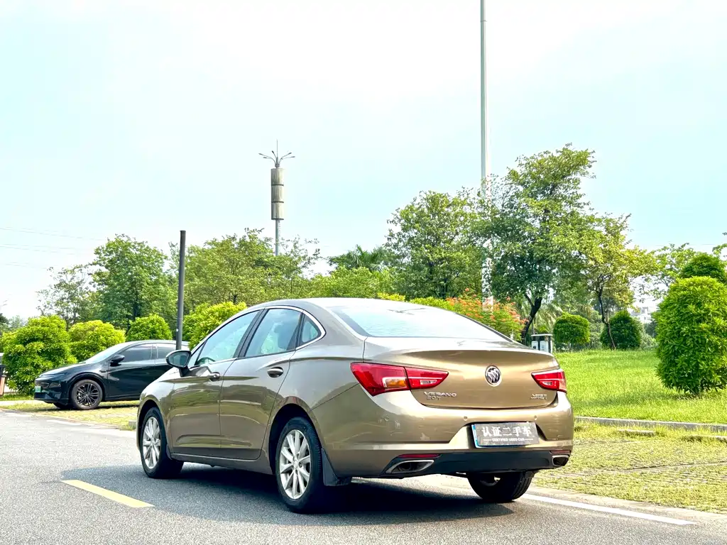 Buick Verano — миниатюра 8
