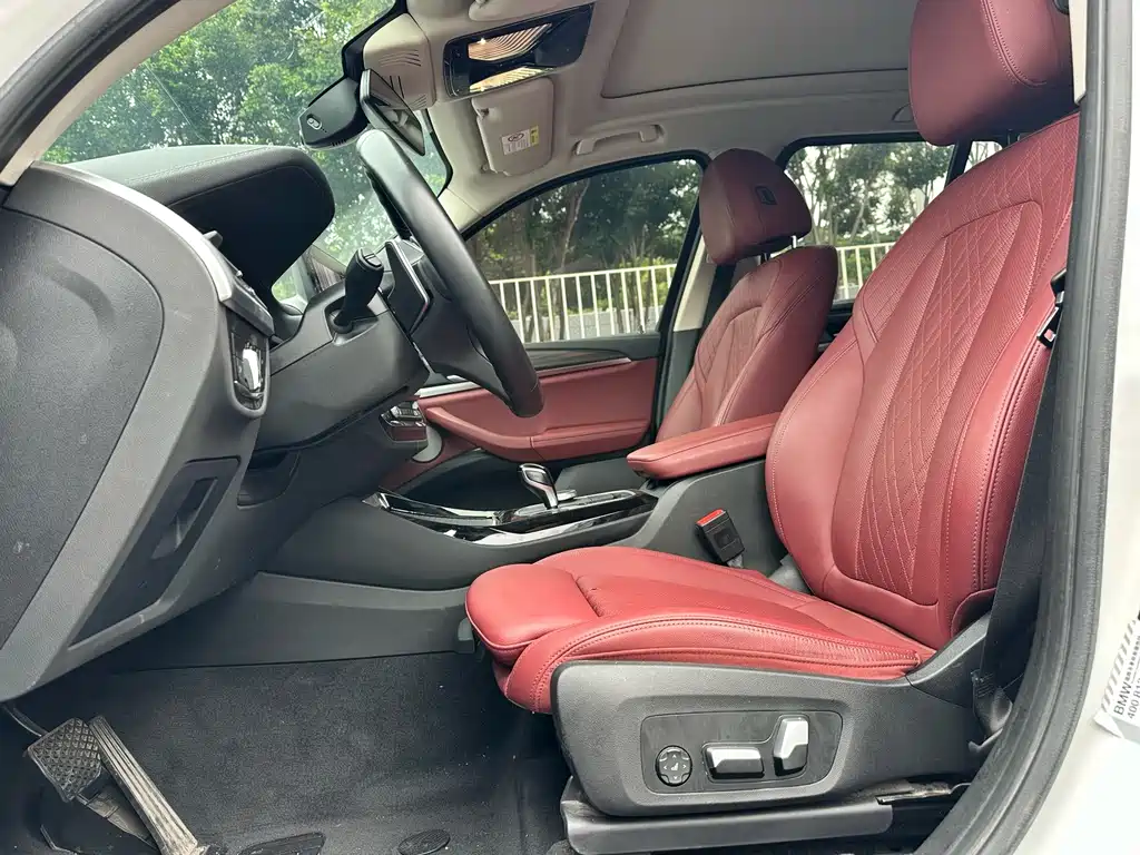 BMW X3 — миниатюра 8