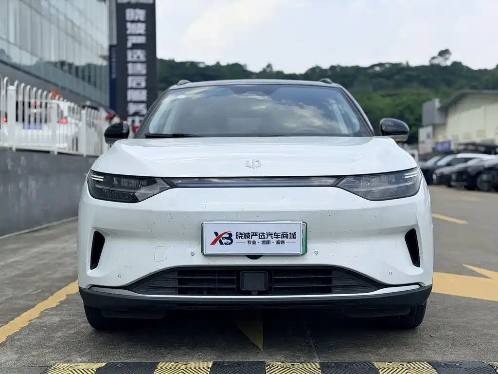 Leapmotor Leapmotor C11 — миниатюра 2