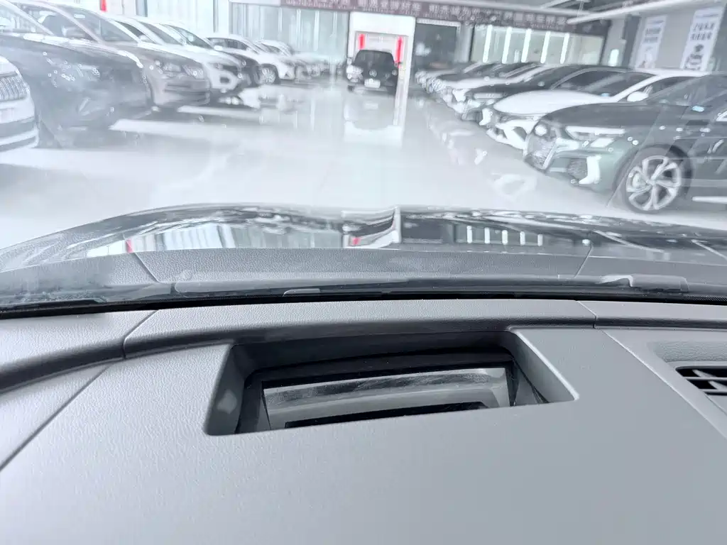 Volkswagen Lamando — миниатюра 8
