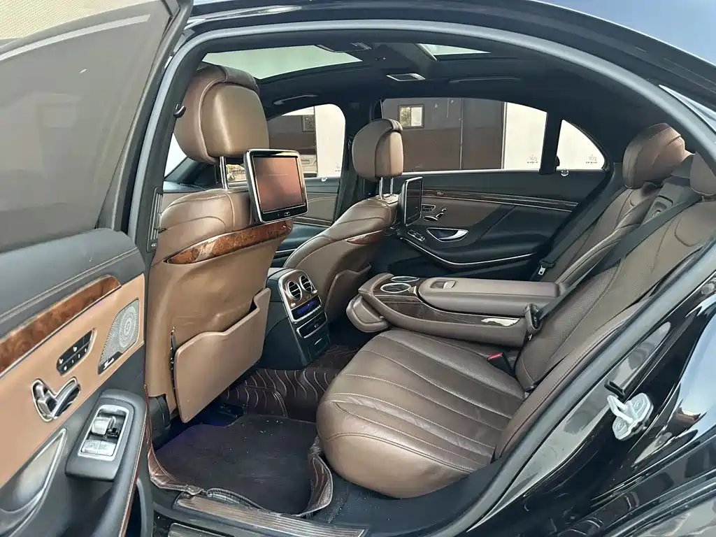 Mercedes-Benz S-Class — миниатюра 6