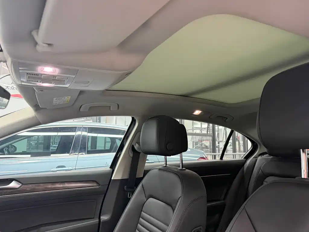 Volkswagen Magotan — миниатюра 7